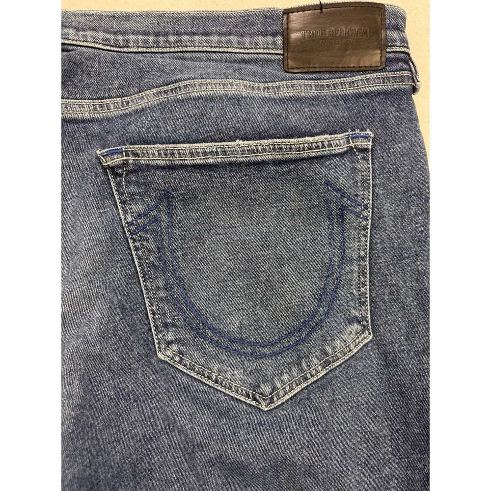 True Religion Geno Jeans Men 40x32 Blue Relaxed Slim Distress Whiskered Denim‎